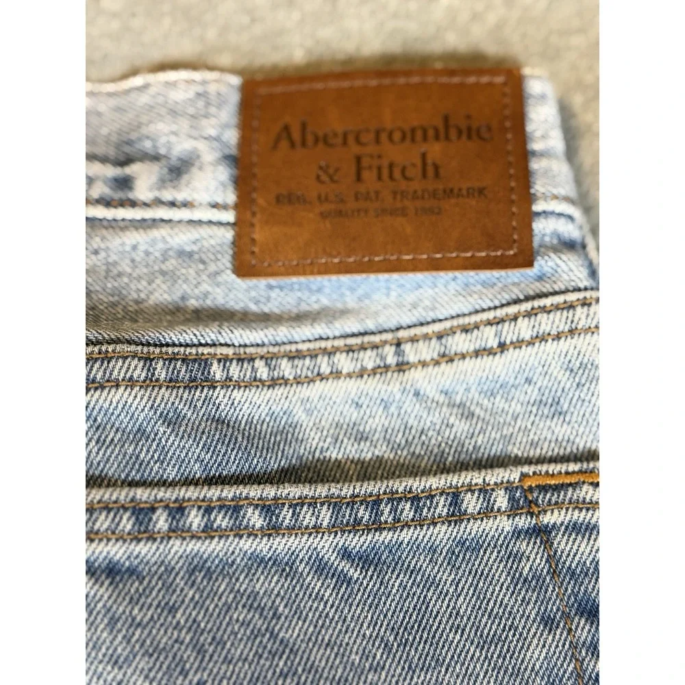 Abercrombie & Fitch Authentic Rigid Denim Baggy  Light Wash 33x30 Mens Y2K